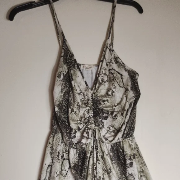 Rolla Coster Gray Velvet Jumpsuit with Spaghetti Straps - Picture 5 of 5